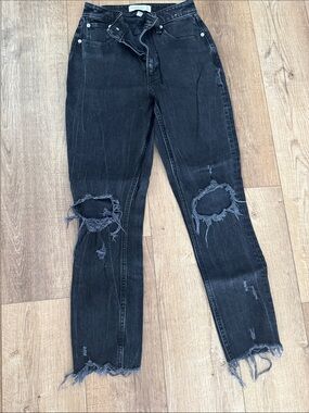 Abercrombie & Fitch Distressed Black Cropped Jeans